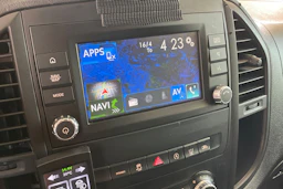 Valkoinen Mercedes-Benz VITO 2020 kuva 18.