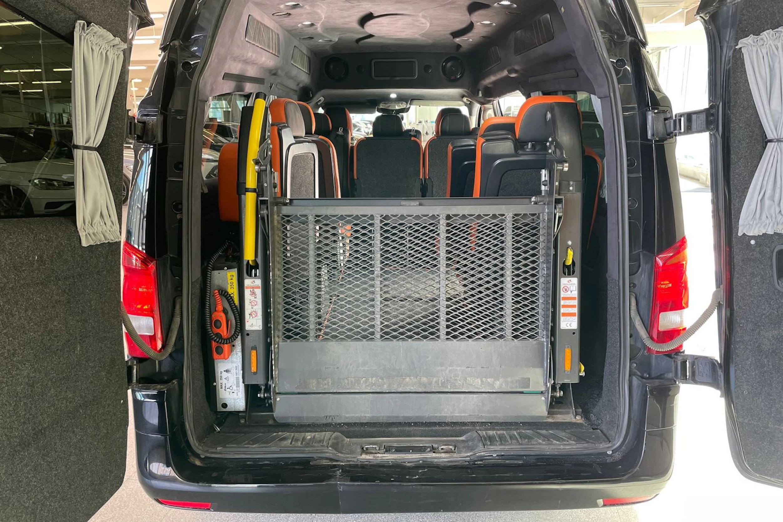 Valkoinen Mercedes-Benz VITO 2020 kuva 24.