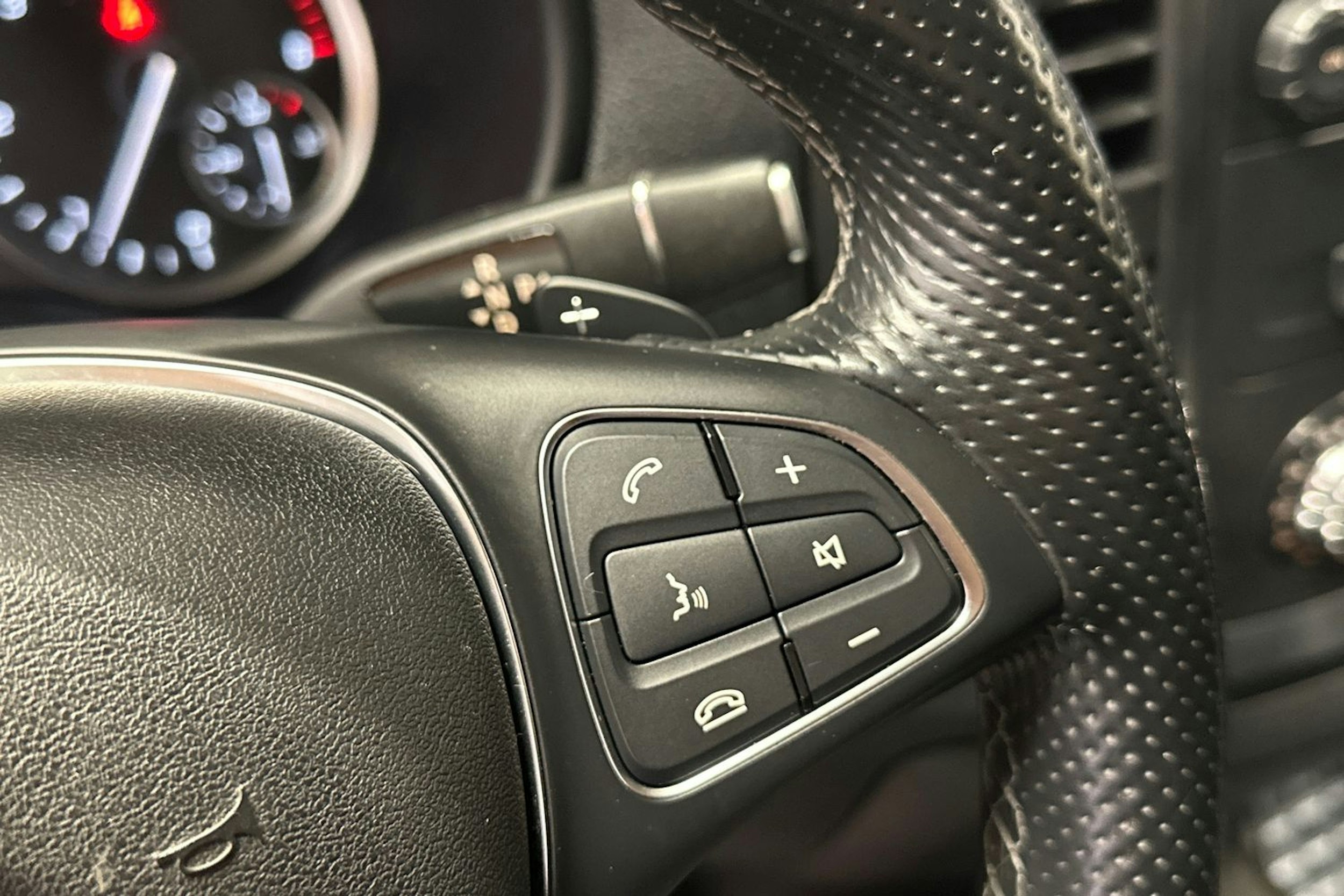 valkoinen Mercedes-Benz Vito 2020 kuva 15.