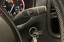 valkoinen Mercedes-Benz Vito 2020 kuva 17.