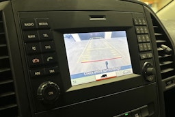 valkoinen Mercedes-Benz Vito 2020 kuva 18.