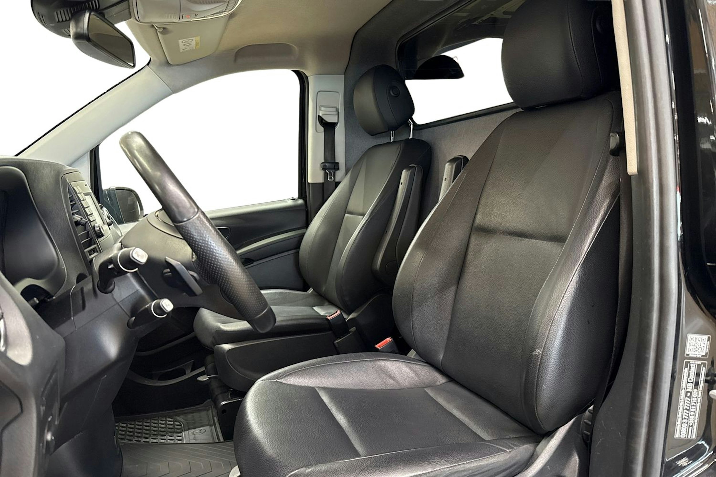 musta Mercedes-Benz Vito 2020 kuva 7.