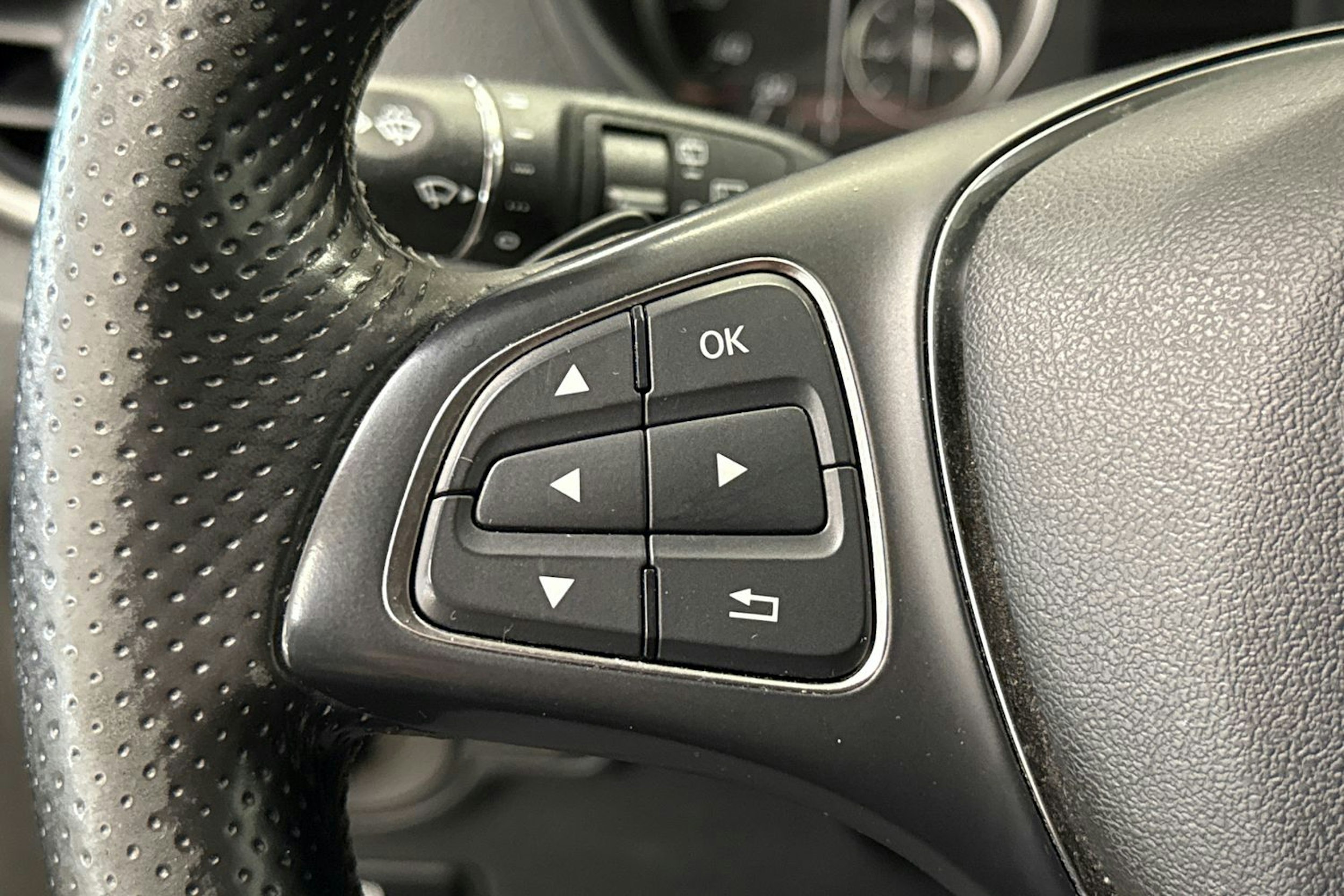 musta Mercedes-Benz Vito 2020 kuva 15.
