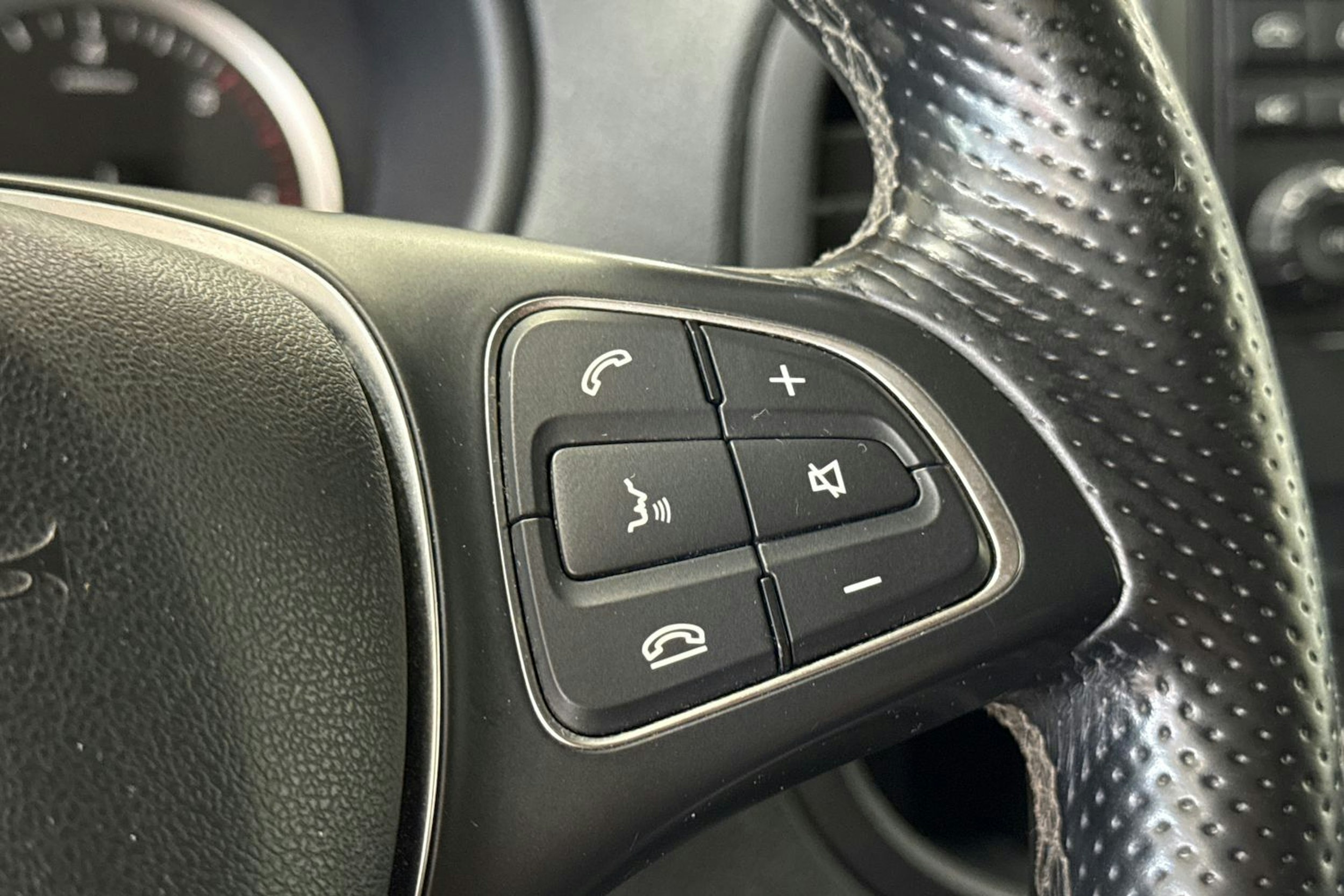 musta Mercedes-Benz Vito 2020 kuva 16.