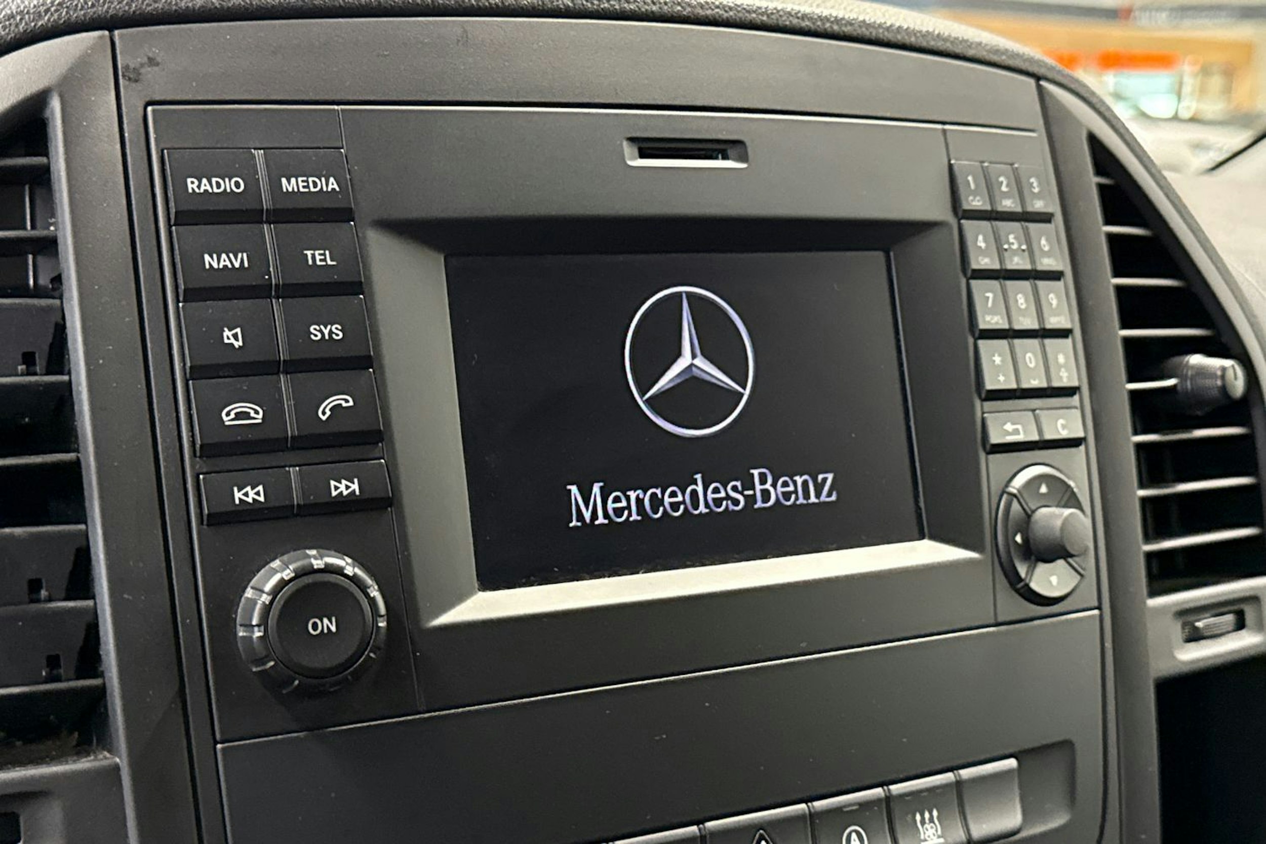 musta Mercedes-Benz Vito 2020 kuva 18.