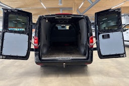 musta Mercedes-Benz Vito 2020 kuva 24.