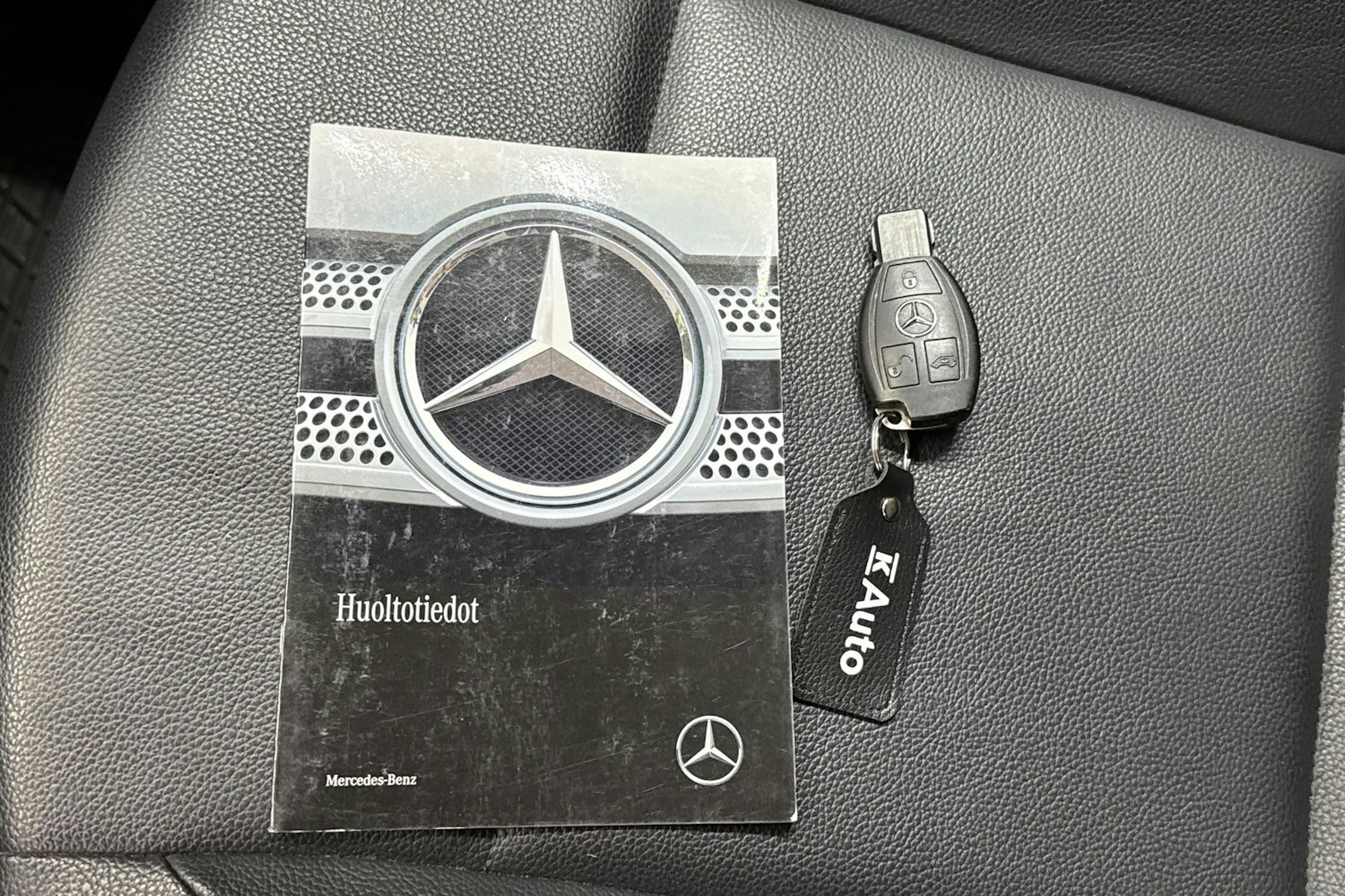 musta Mercedes-Benz Vito 2020 kuva 26.