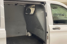 valkoinen Mercedes-Benz Vito 2020 kuva 14.