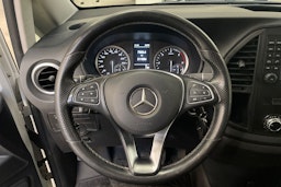 valkoinen Mercedes-Benz Vito 2020 kuva 17.