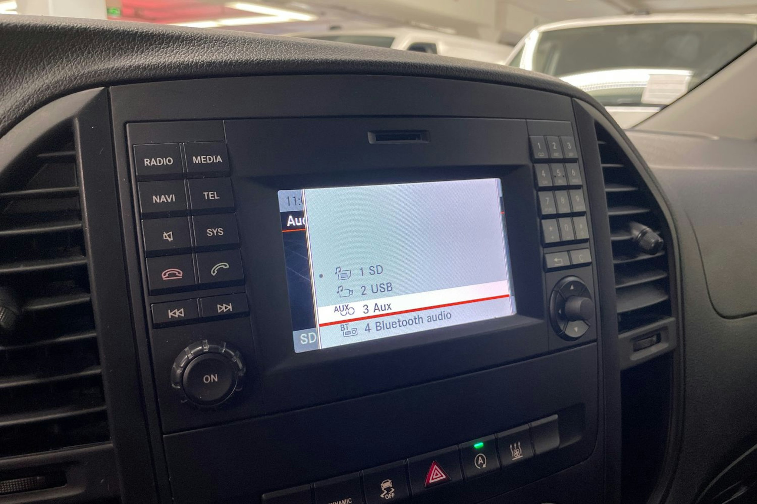 valkoinen Mercedes-Benz Vito 2020 kuva 21.