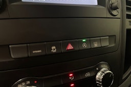 valkoinen Mercedes-Benz Vito 2020 kuva 25.