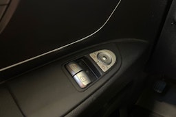 valkoinen Mercedes-Benz Vito 2020 kuva 28.