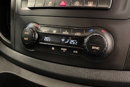 vihreä Mercedes-Benz Vito 2021 kuva 21.