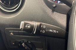 vihreä Mercedes-Benz Vito 2021 kuva 22.