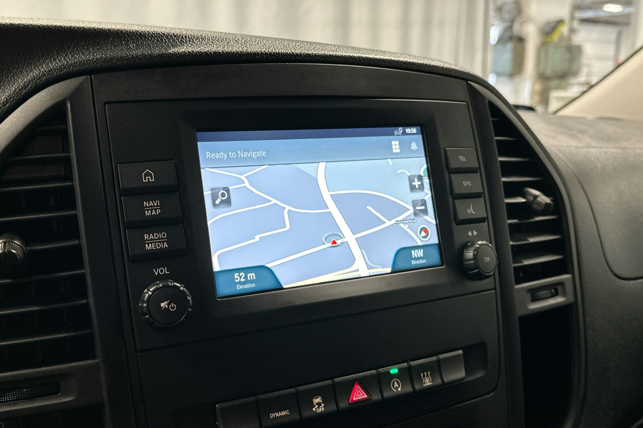 vihreä Mercedes-Benz Vito 2021 kuva 12.