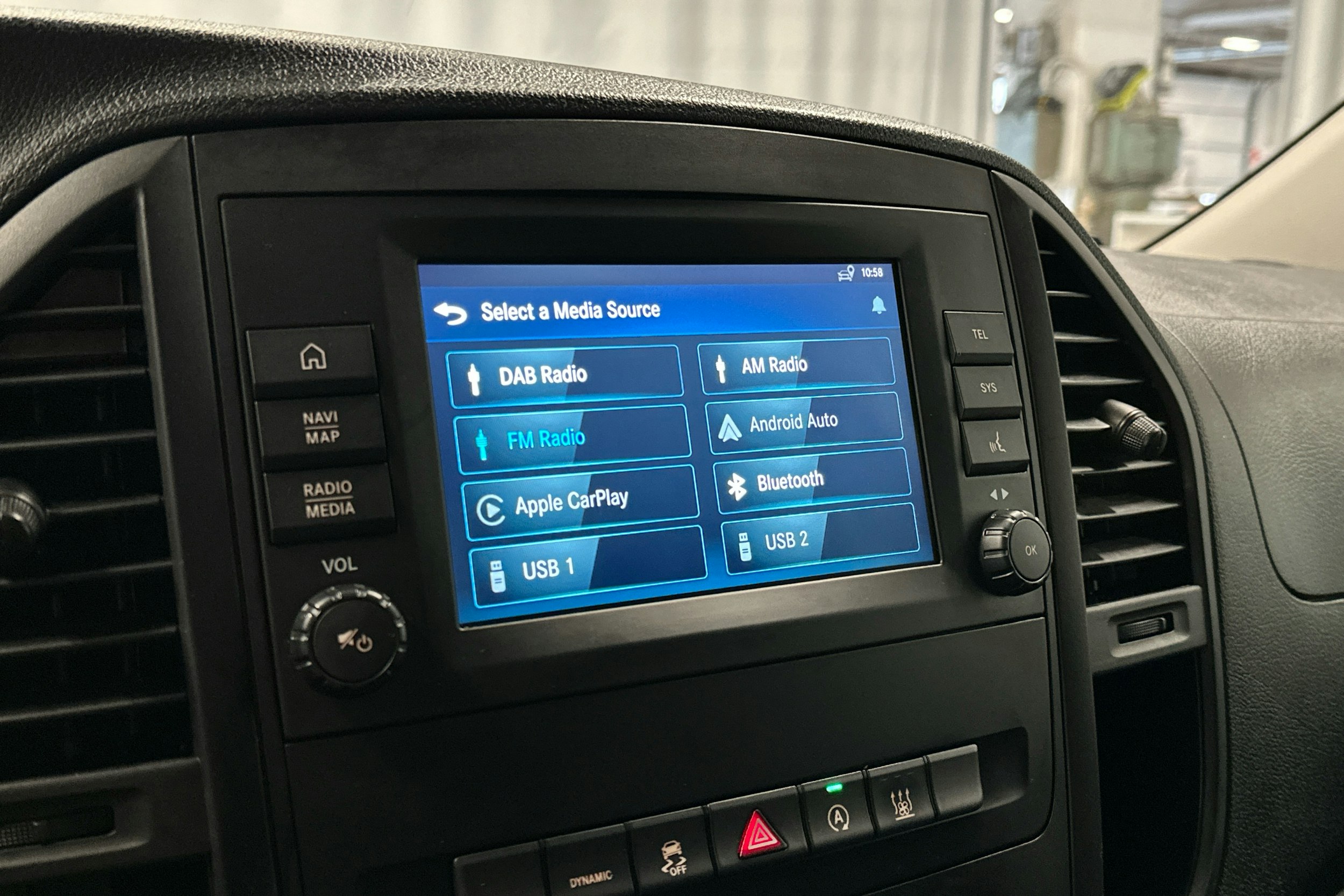 vihreä Mercedes-Benz Vito 2021 kuva 14.
