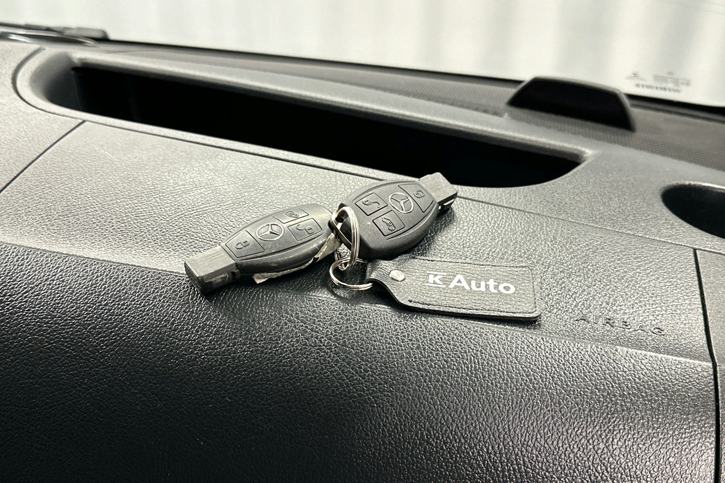 vihreä Mercedes-Benz Vito 2021 kuva 21.