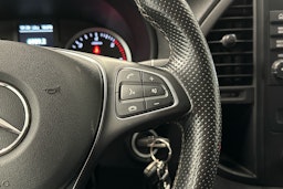 vihreä Mercedes-Benz Vito 2021 kuva 8.