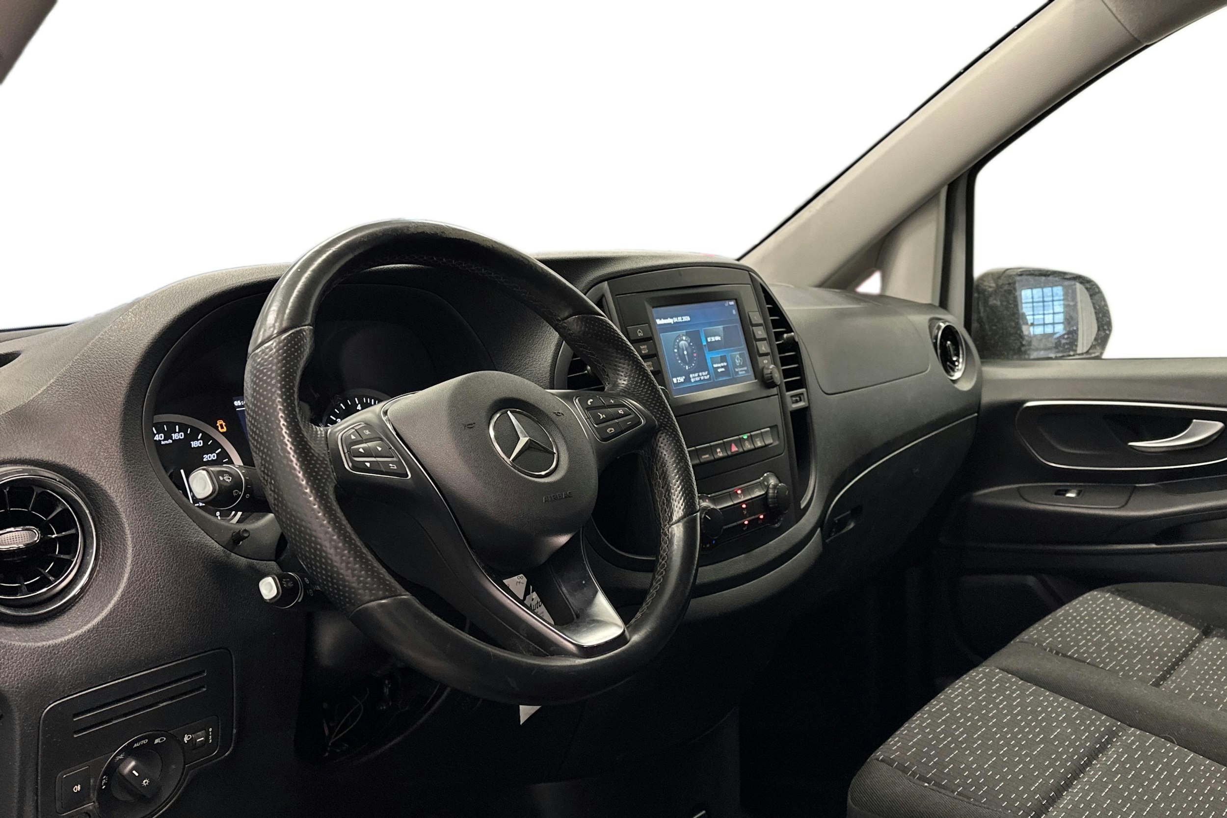 valkoinen Mercedes-Benz Vito 2021 kuva 3.