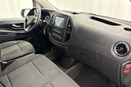 valkoinen Mercedes-Benz Vito 2021 kuva 14.