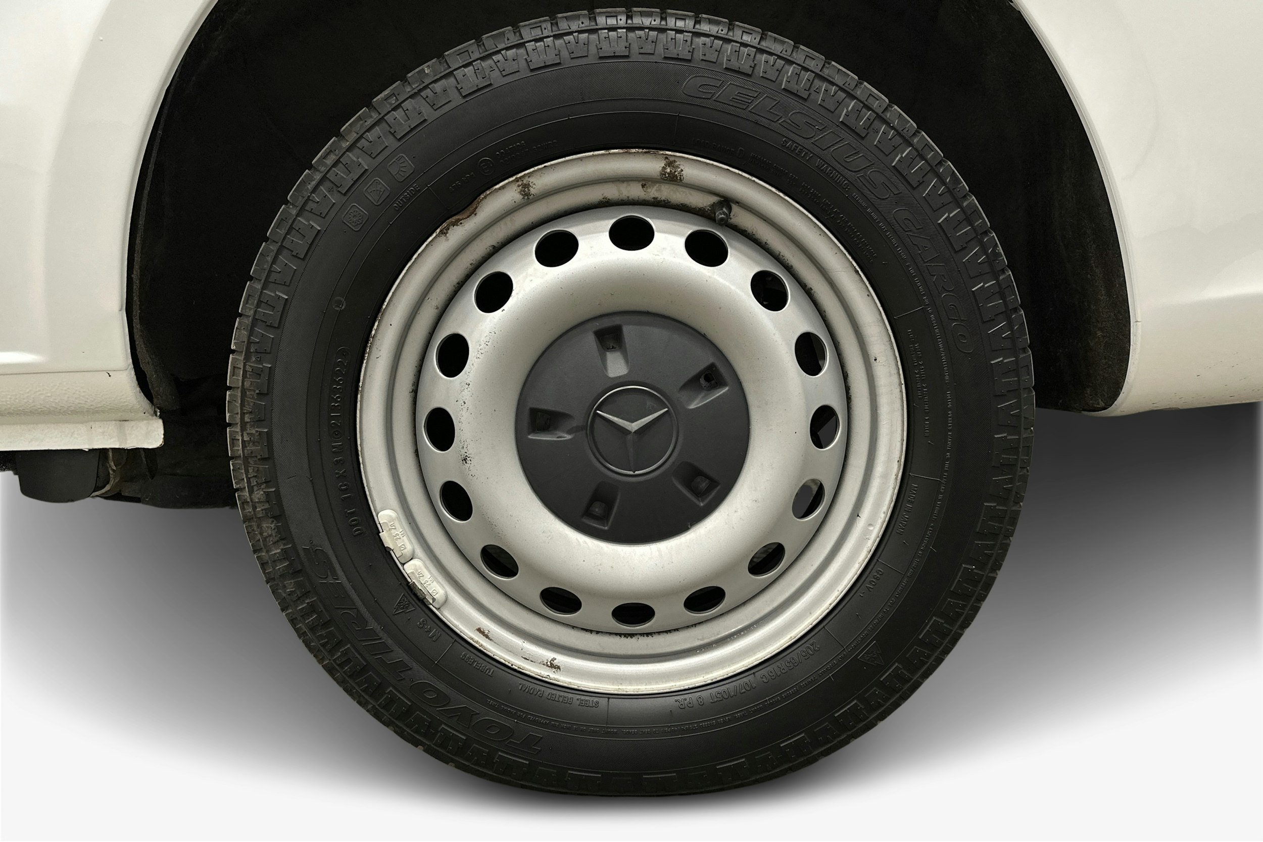 valkoinen Mercedes-Benz Vito 2021 kuva 8.