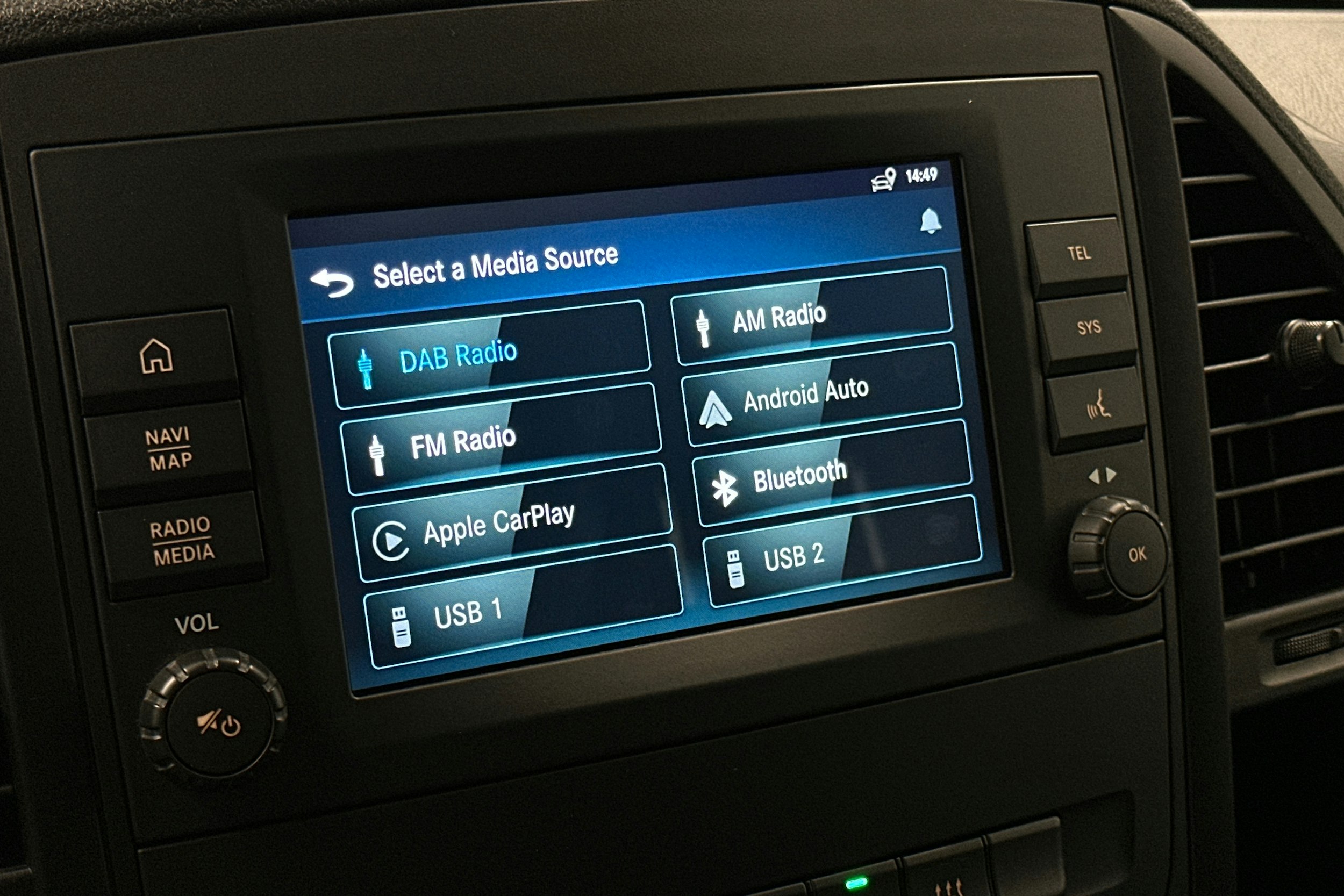 valkoinen Mercedes-Benz Vito 2021 kuva 21.