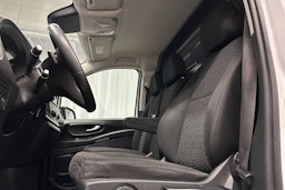 valkoinen Mercedes-Benz Vito 2021 kuva 8.