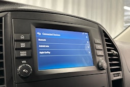 valkoinen Mercedes-Benz Vito 2021 kuva 17.