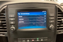 valkoinen Mercedes-Benz Vito 2021 kuva 25.