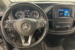 valkoinen Mercedes-Benz Vito 2021 kuva 13.
