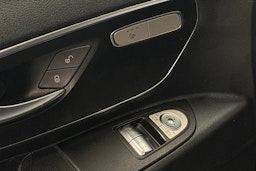 valkoinen Mercedes-Benz Vito 2021 kuva 20.