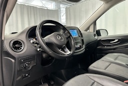 valkoinen Mercedes-Benz Vito 2021 kuva 10.