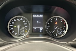 valkoinen Mercedes-Benz Vito 2021 kuva 12.