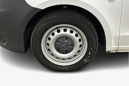 valkoinen Mercedes-Benz Vito 2021 kuva 9.
