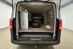 valkoinen Mercedes-Benz Vito 2021 kuva 19.