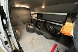 valkoinen Mercedes-Benz Vito 2021 kuva 21.