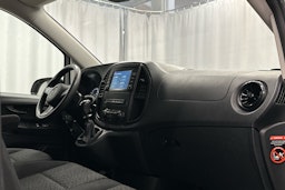 valkoinen Mercedes-Benz Vito 2021 kuva 8.