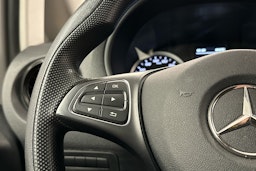 valkoinen Mercedes-Benz Vito 2021 kuva 10.