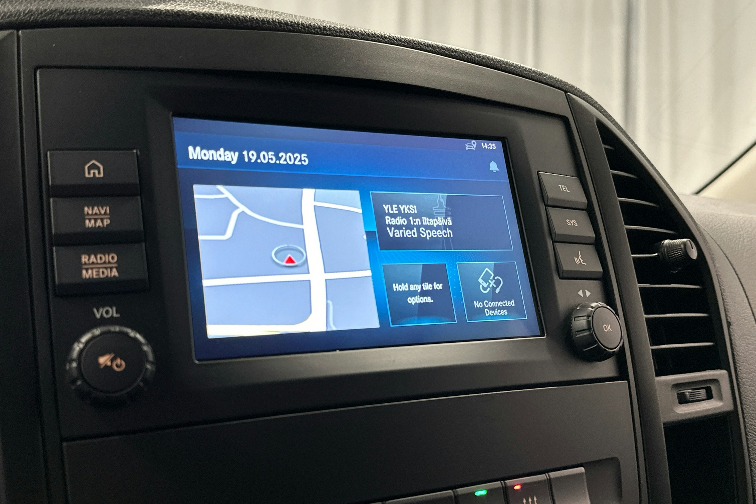 valkoinen Mercedes-Benz Vito 2021 kuva 14.