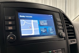 valkoinen Mercedes-Benz Vito 2021 kuva 14.