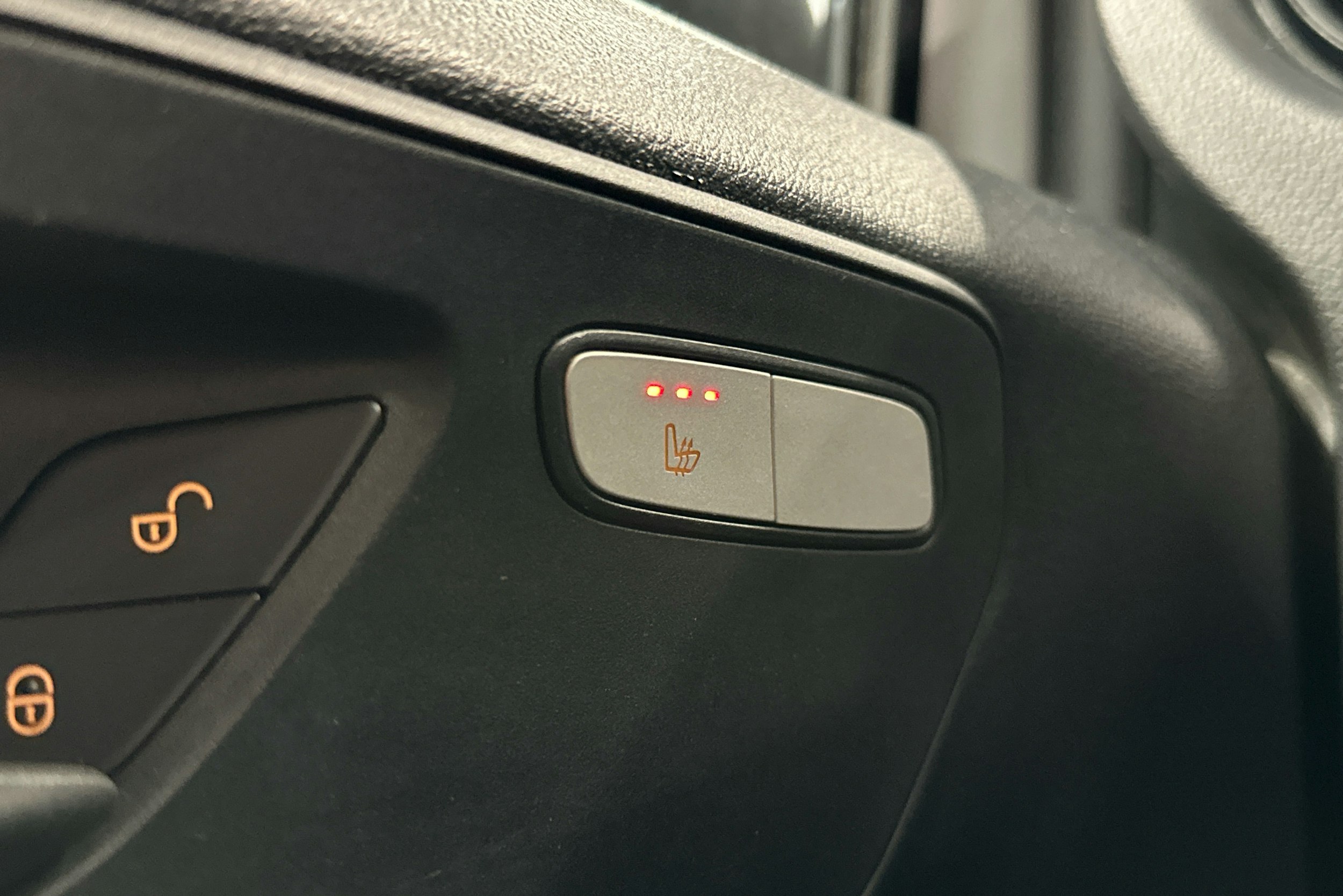 valkoinen Mercedes-Benz Vito 2021 kuva 17.