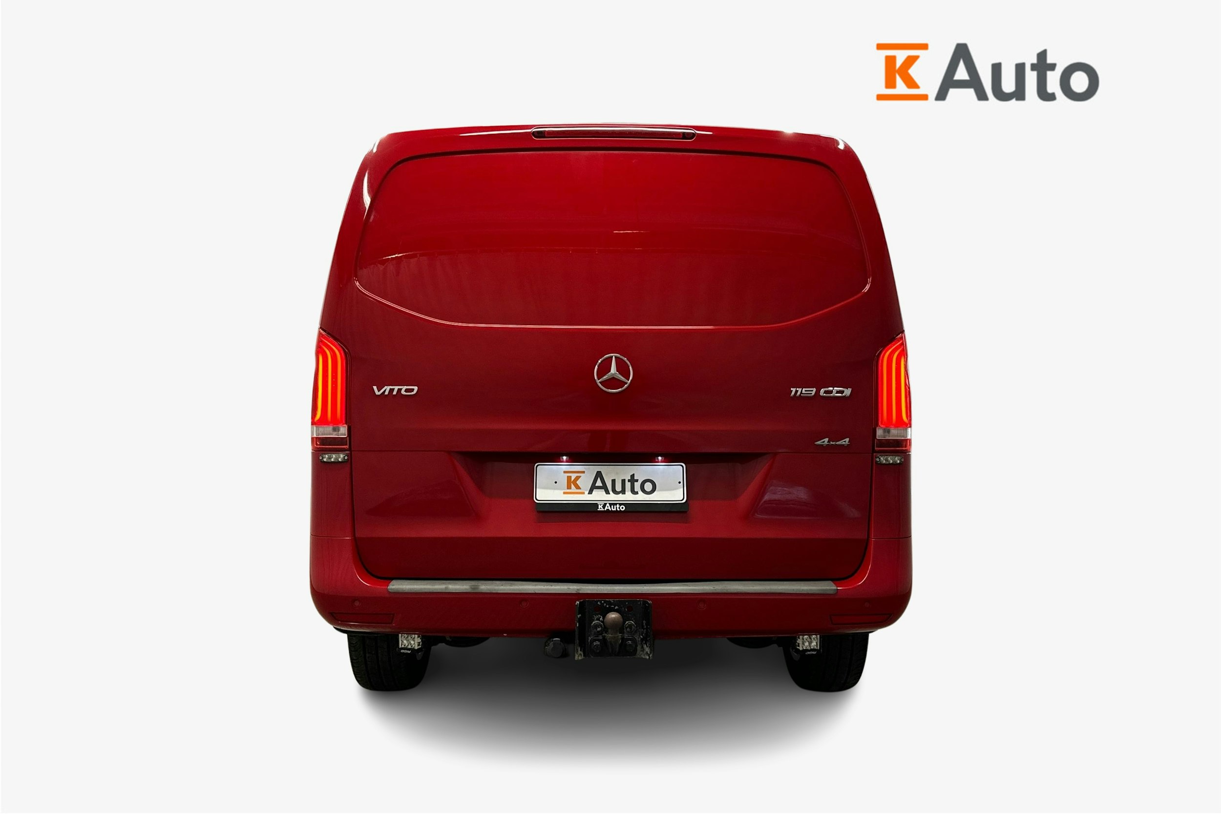 punainen Mercedes-Benz Vito 2021 kuva 3.