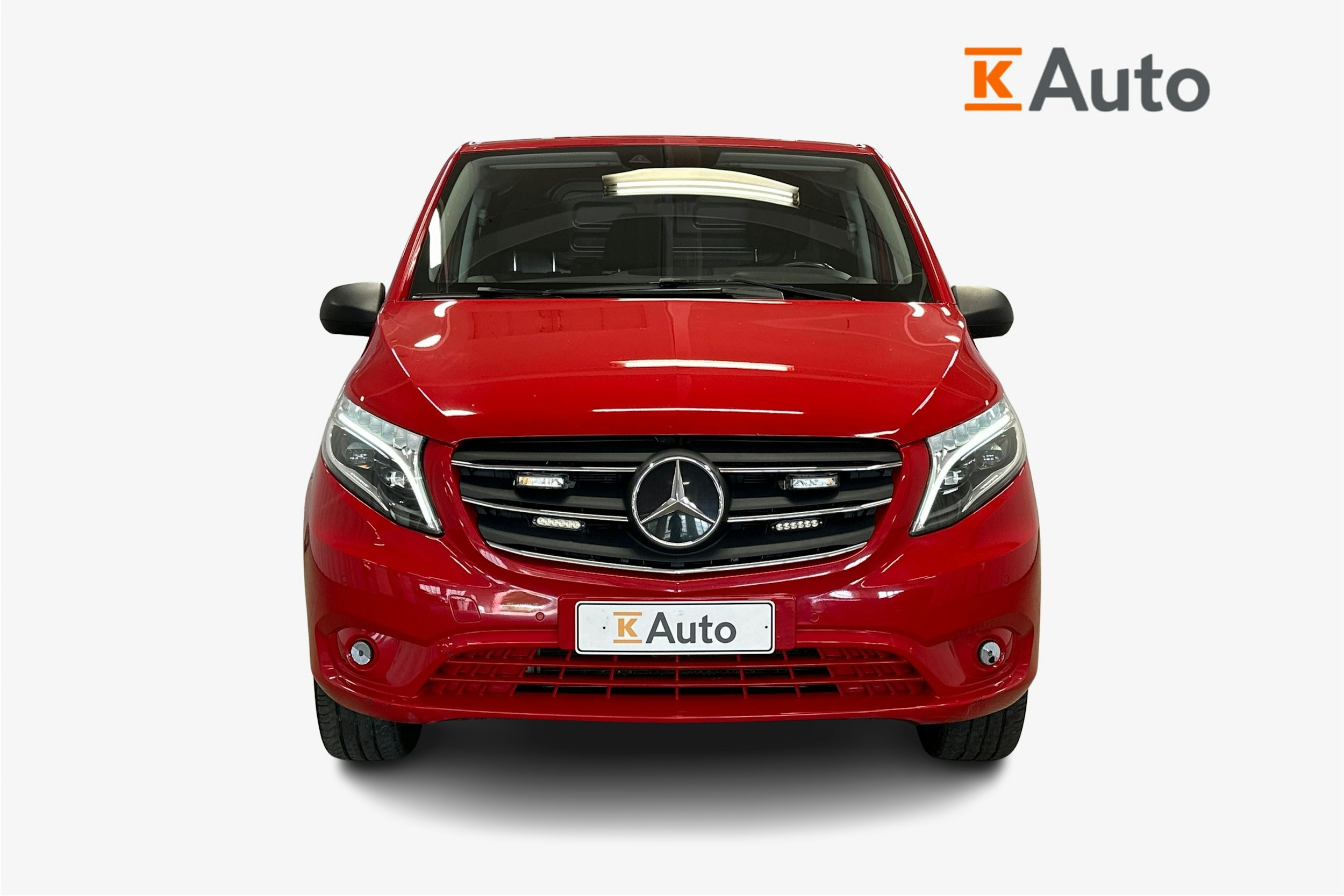 punainen Mercedes-Benz Vito 2021 kuva 4.