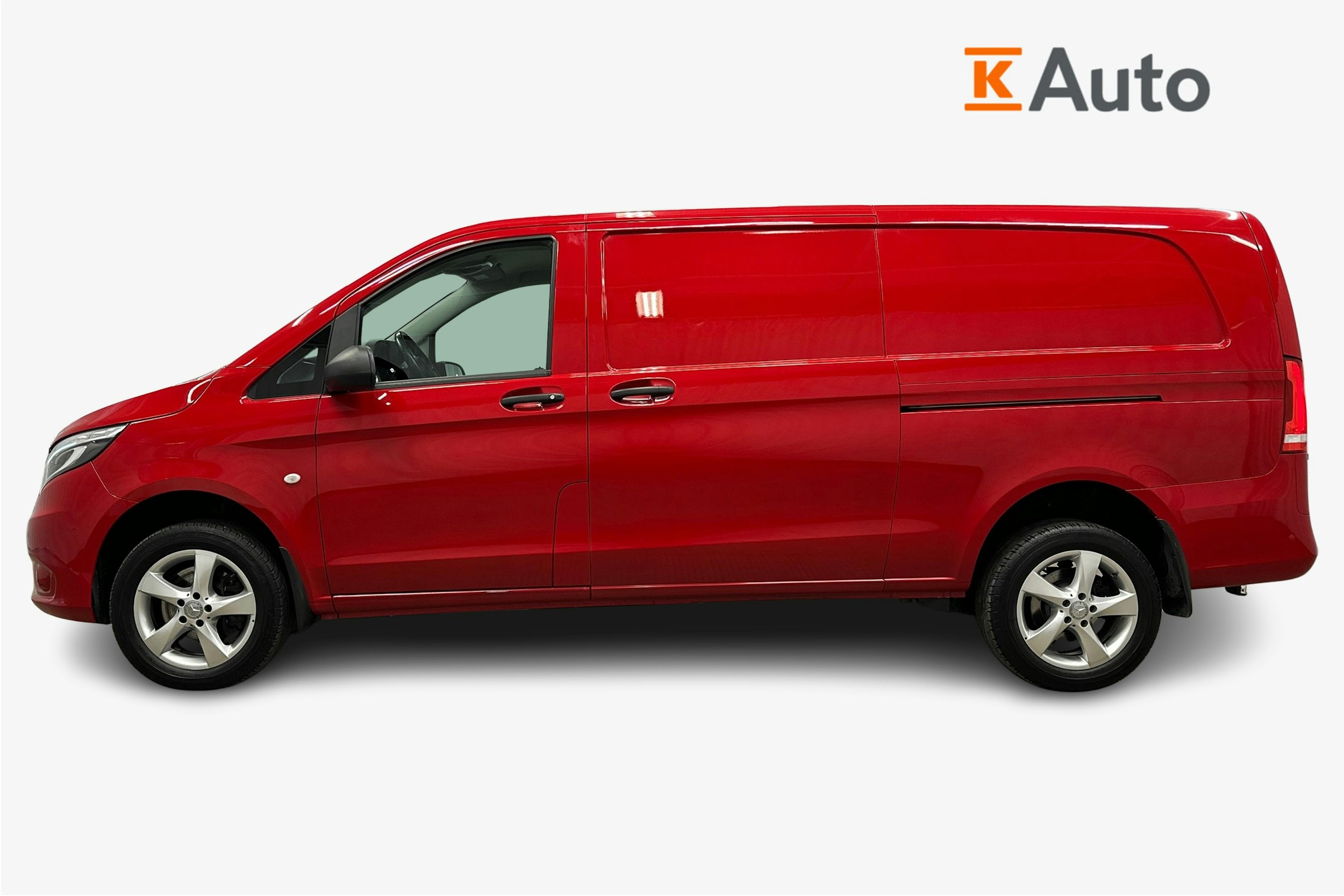 punainen Mercedes-Benz Vito 2021 kuva 5.