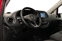 punainen Mercedes-Benz Vito 2021 kuva 6.