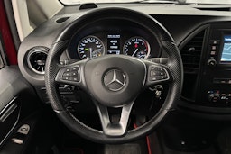 punainen Mercedes-Benz Vito 2021 kuva 10.