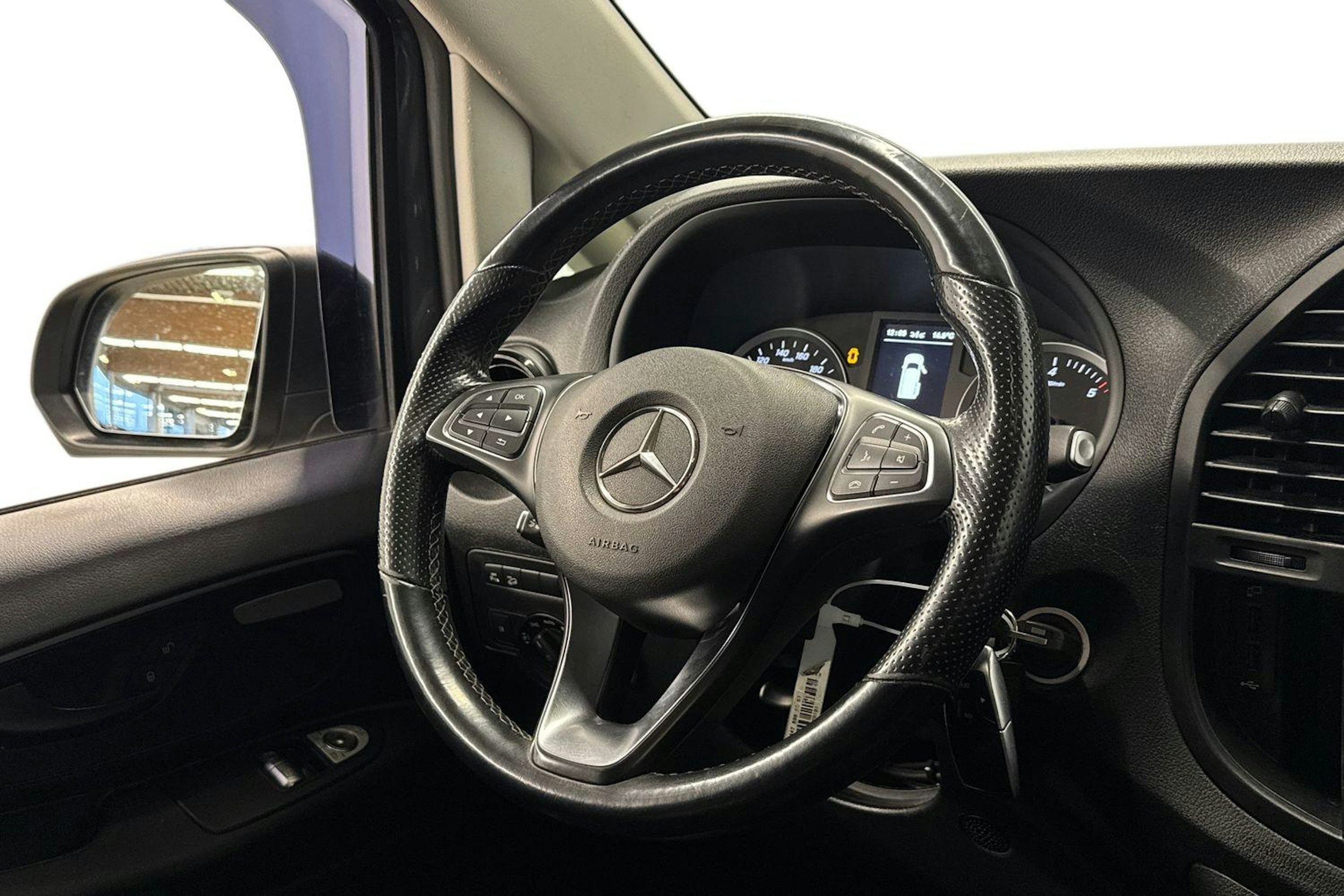 hopea Mercedes-Benz Vito 2021 kuva 11.