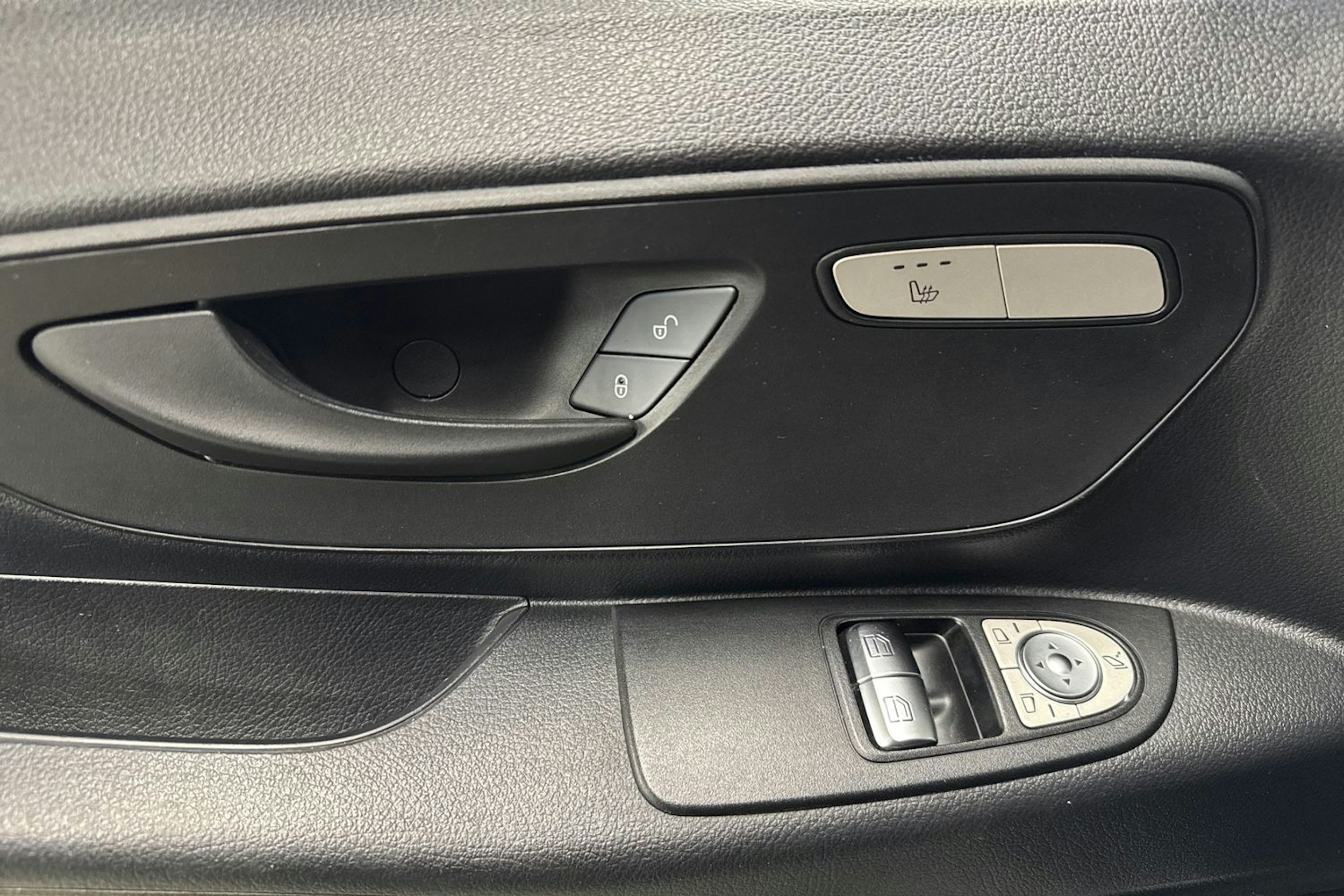 hopea Mercedes-Benz Vito 2021 kuva 24.