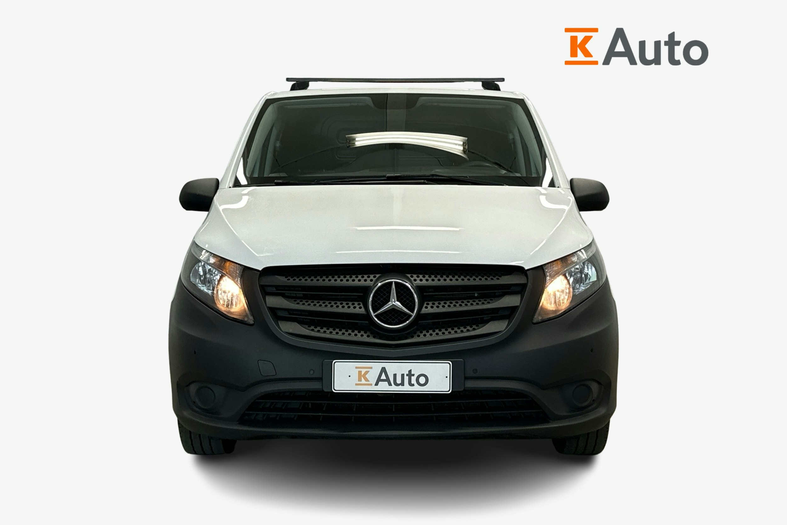 valkoinen Mercedes-Benz Vito 2021 kuva 4.