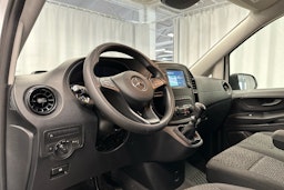 valkoinen Mercedes-Benz Vito 2021 kuva 6.